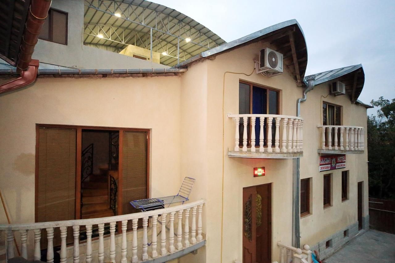 Гостевой дом Hotel Edelweiss Кутаиси-5