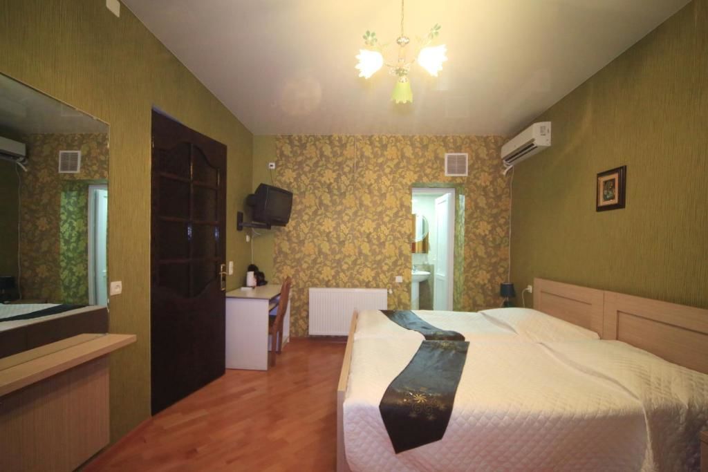 Гостевой дом Hotel Edelweiss Кутаиси